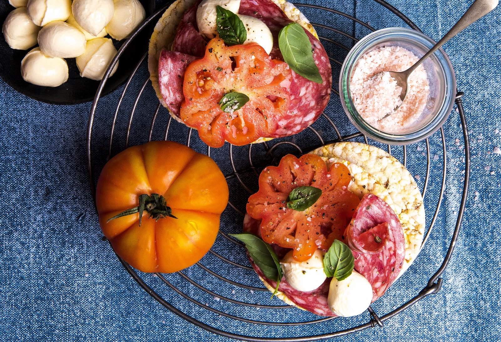Salami, Heirloom Tomato, Bocconcini & Basil Corn Thins